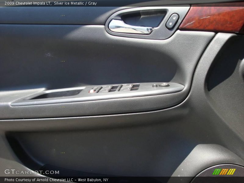 Silver Ice Metallic / Gray 2009 Chevrolet Impala LT