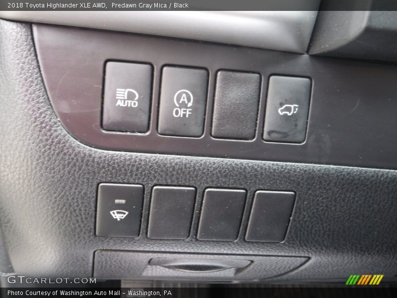 Predawn Gray Mica / Black 2018 Toyota Highlander XLE AWD