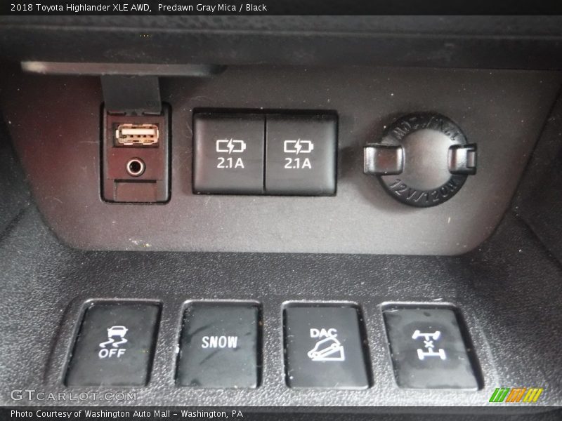 Predawn Gray Mica / Black 2018 Toyota Highlander XLE AWD