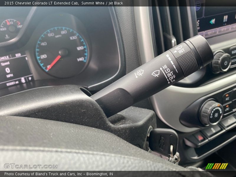 Summit White / Jet Black 2015 Chevrolet Colorado LT Extended Cab