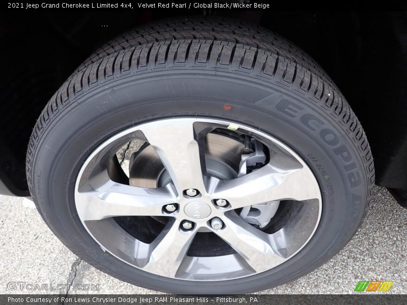 Velvet Red Pearl / Global Black/Wicker Beige 2021 Jeep Grand Cherokee L Limited 4x4