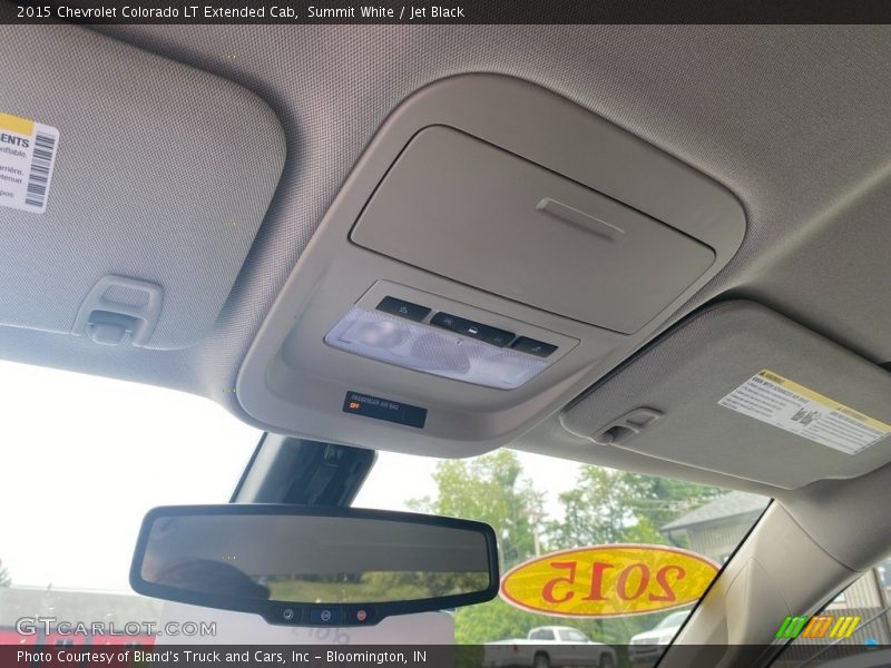 Summit White / Jet Black 2015 Chevrolet Colorado LT Extended Cab