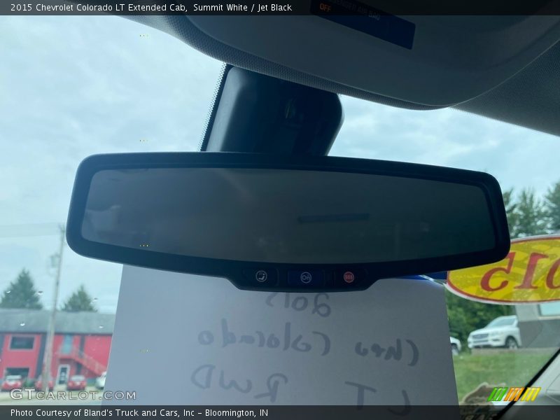Summit White / Jet Black 2015 Chevrolet Colorado LT Extended Cab
