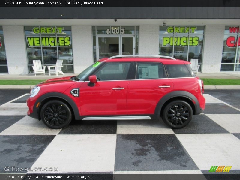 Chili Red / Black Pearl 2020 Mini Countryman Cooper S