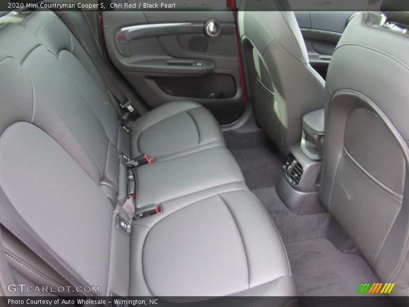 Chili Red / Black Pearl 2020 Mini Countryman Cooper S