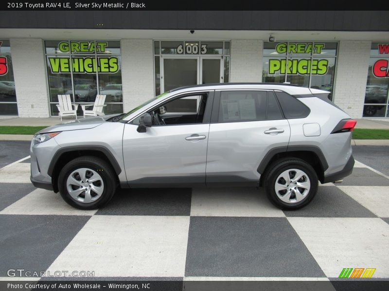 Silver Sky Metallic / Black 2019 Toyota RAV4 LE