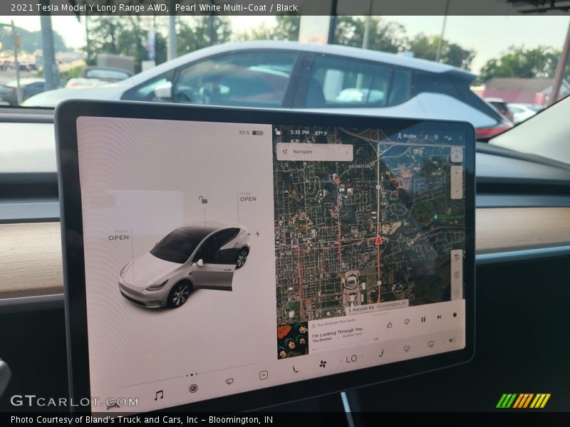 Controls of 2021 Model Y Long Range AWD