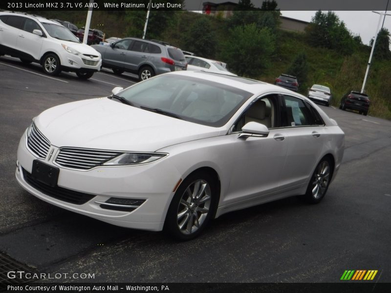 White Platinum / Light Dune 2013 Lincoln MKZ 3.7L V6 AWD