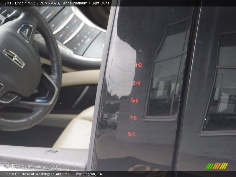 White Platinum / Light Dune 2013 Lincoln MKZ 3.7L V6 AWD