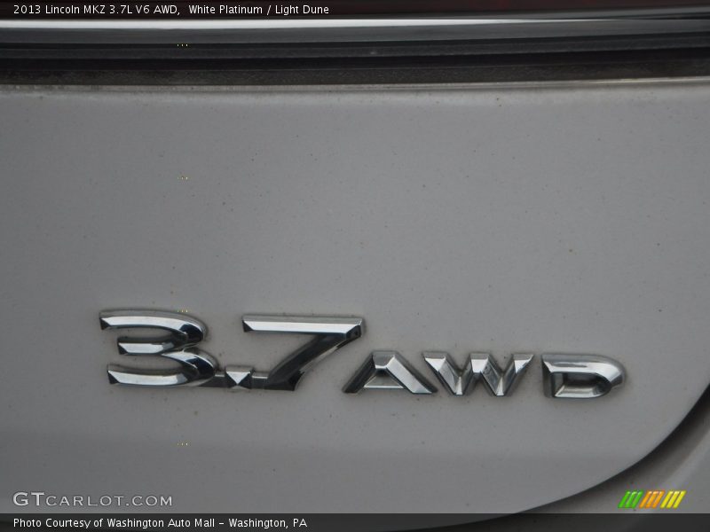 White Platinum / Light Dune 2013 Lincoln MKZ 3.7L V6 AWD
