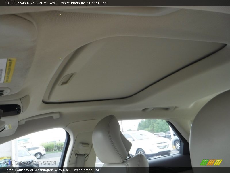 White Platinum / Light Dune 2013 Lincoln MKZ 3.7L V6 AWD