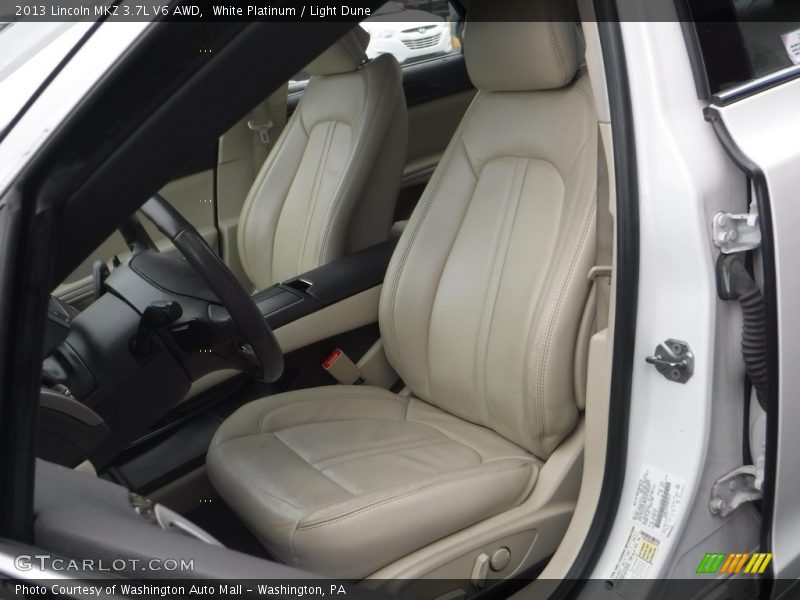 White Platinum / Light Dune 2013 Lincoln MKZ 3.7L V6 AWD