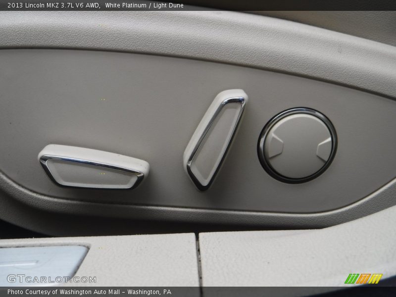 White Platinum / Light Dune 2013 Lincoln MKZ 3.7L V6 AWD