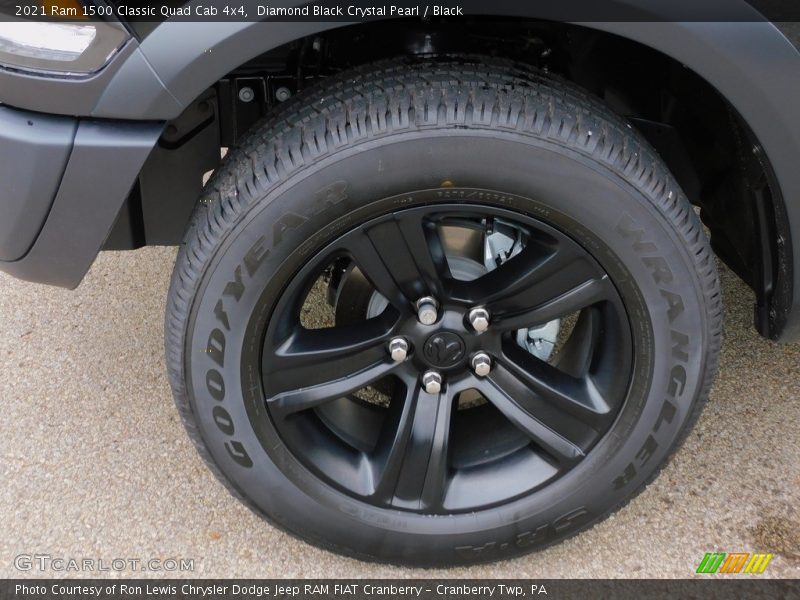 Diamond Black Crystal Pearl / Black 2021 Ram 1500 Classic Quad Cab 4x4