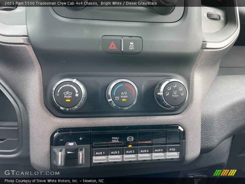 Bright White / Diesel Gray/Black 2021 Ram 5500 Tradesman Crew Cab 4x4 Chassis