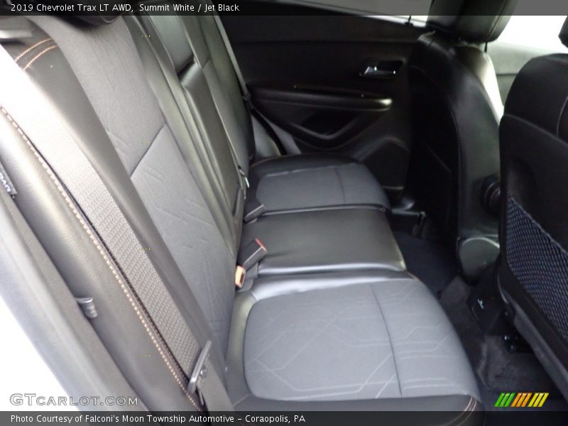 Summit White / Jet Black 2019 Chevrolet Trax LT AWD