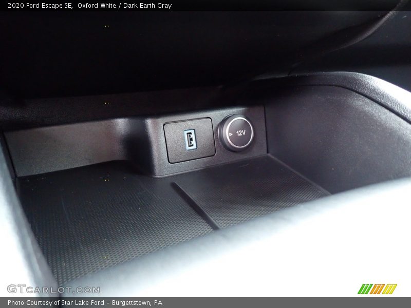 Oxford White / Dark Earth Gray 2020 Ford Escape SE