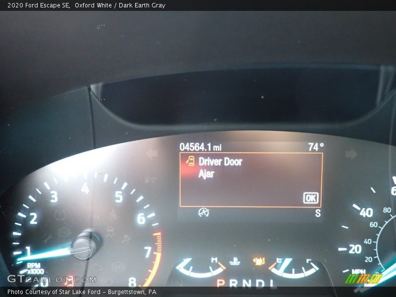 Oxford White / Dark Earth Gray 2020 Ford Escape SE