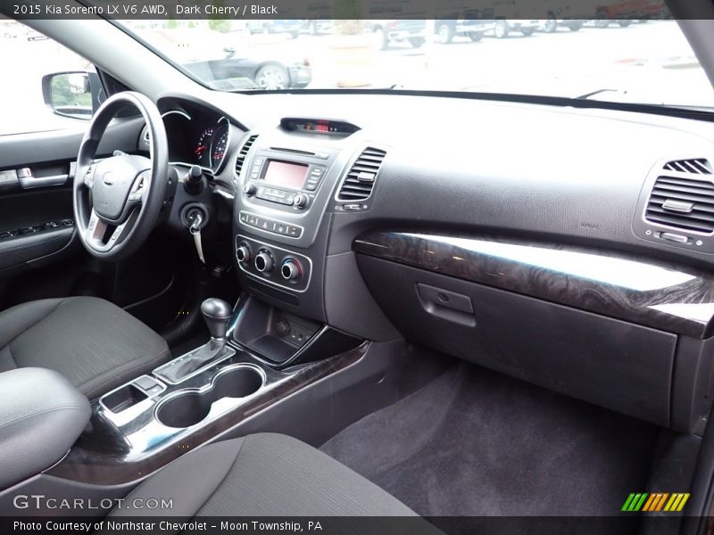 Dashboard of 2015 Sorento LX V6 AWD