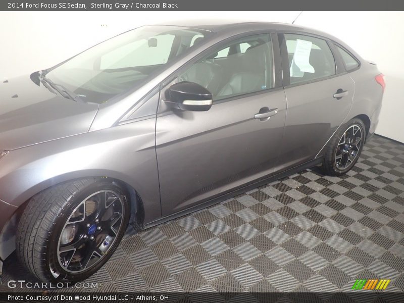Sterling Gray / Charcoal Black 2014 Ford Focus SE Sedan