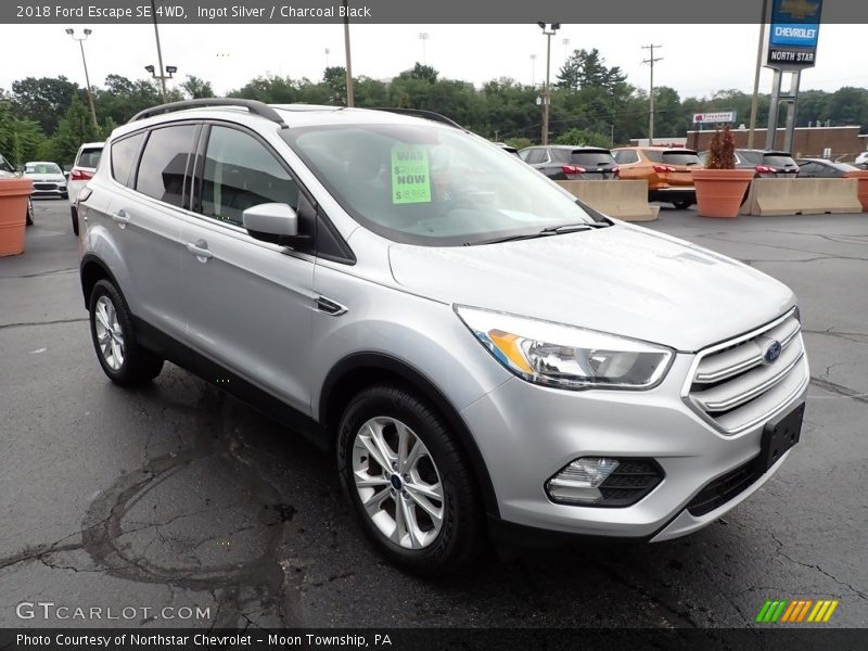 Ingot Silver / Charcoal Black 2018 Ford Escape SE 4WD