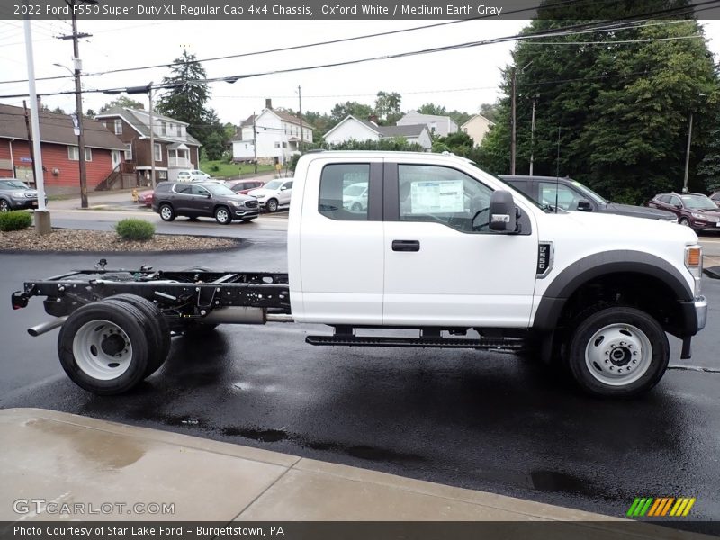  2022 F550 Super Duty XL Regular Cab 4x4 Chassis Oxford White