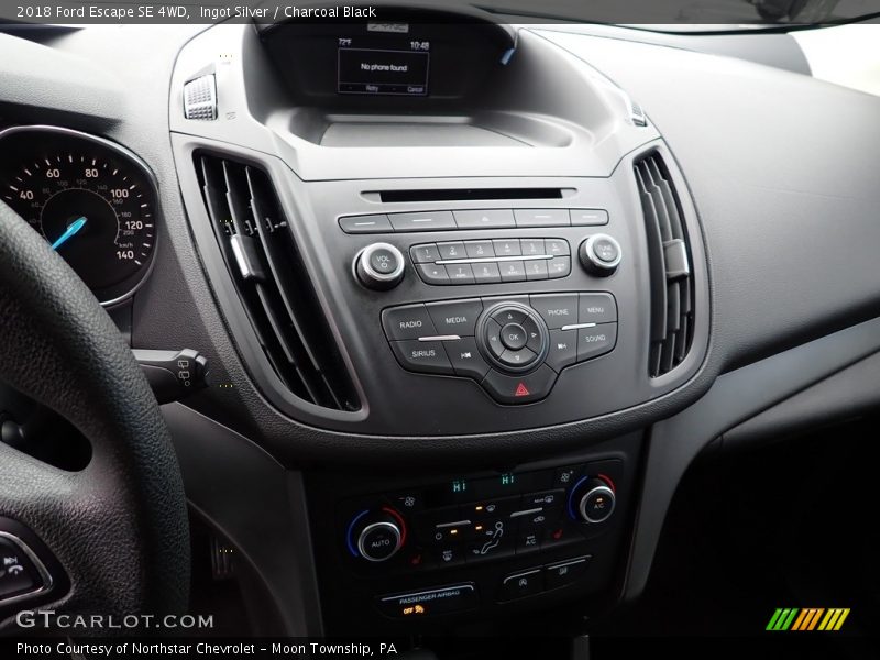 Ingot Silver / Charcoal Black 2018 Ford Escape SE 4WD
