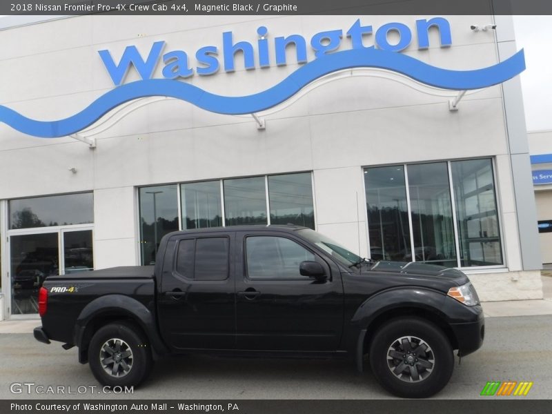 Magnetic Black / Graphite 2018 Nissan Frontier Pro-4X Crew Cab 4x4