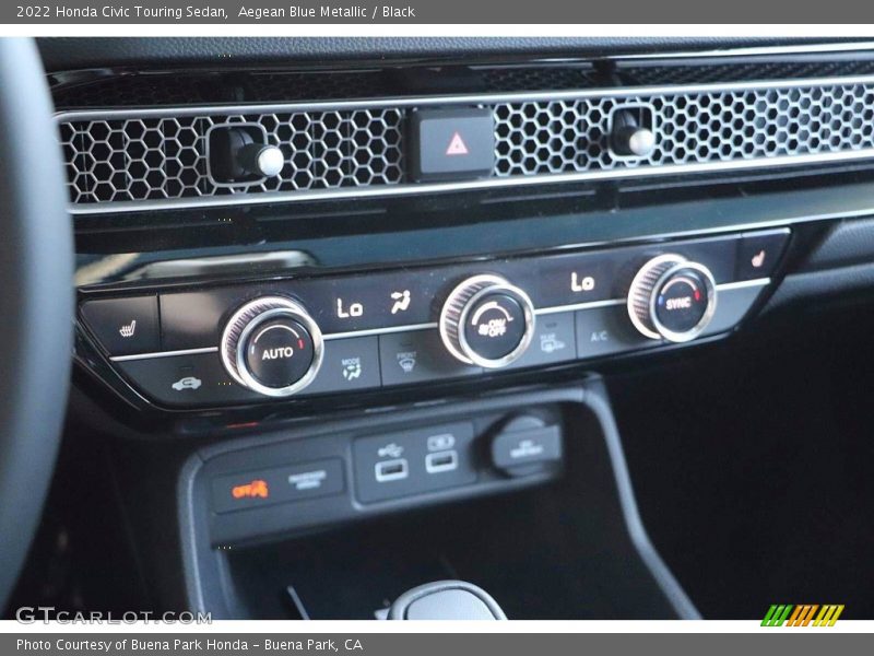 Controls of 2022 Civic Touring Sedan