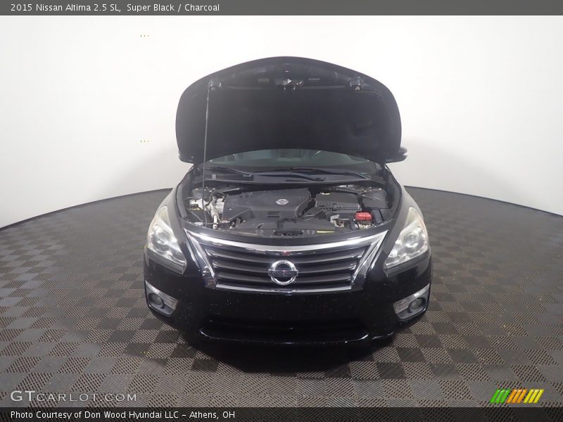 Super Black / Charcoal 2015 Nissan Altima 2.5 SL