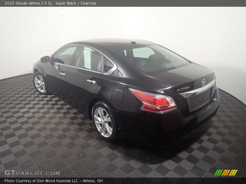 Super Black / Charcoal 2015 Nissan Altima 2.5 SL
