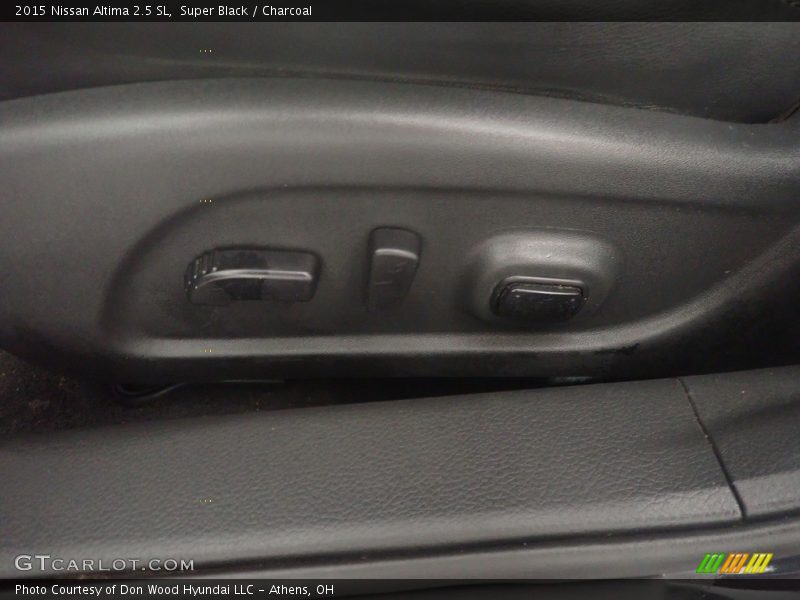 Super Black / Charcoal 2015 Nissan Altima 2.5 SL
