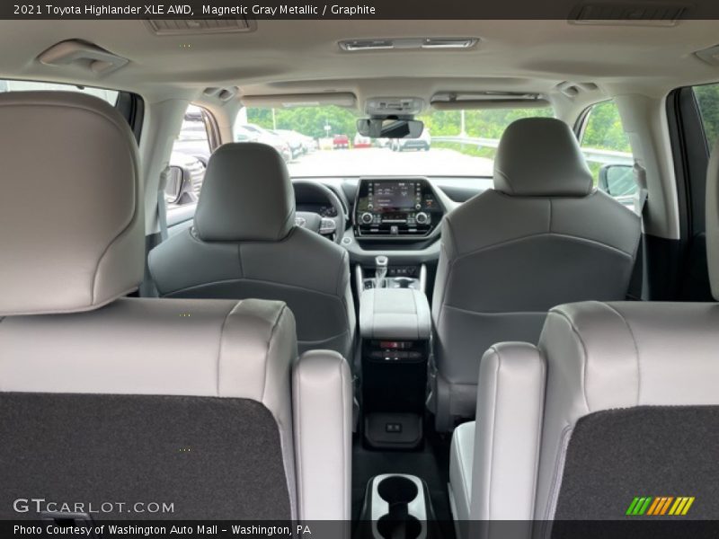 Magnetic Gray Metallic / Graphite 2021 Toyota Highlander XLE AWD