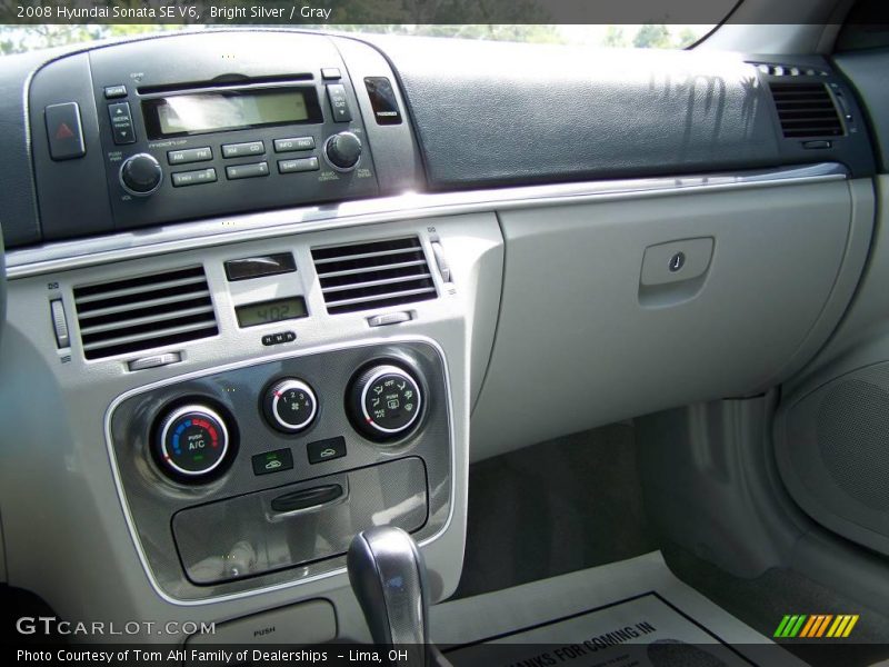 Bright Silver / Gray 2008 Hyundai Sonata SE V6