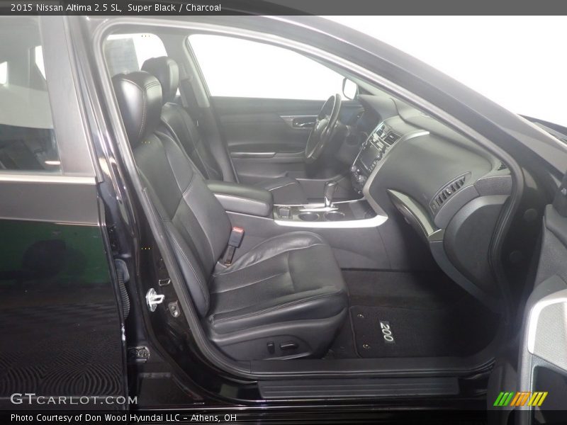 Super Black / Charcoal 2015 Nissan Altima 2.5 SL
