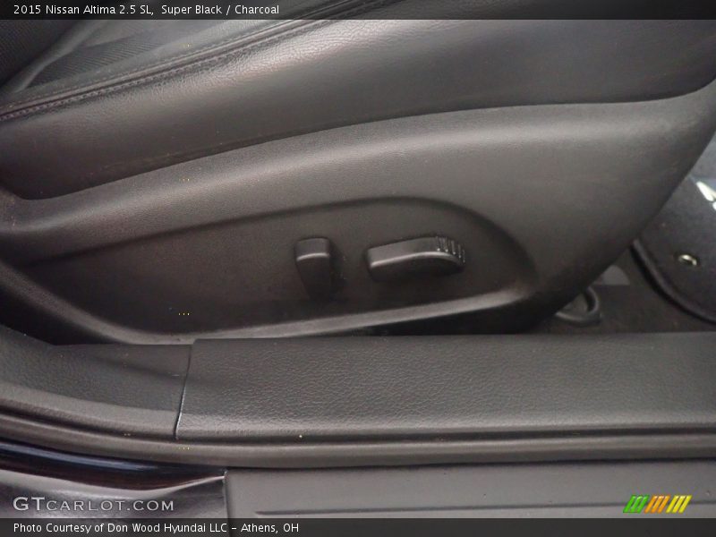 Super Black / Charcoal 2015 Nissan Altima 2.5 SL