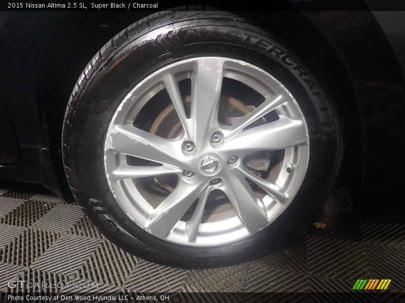 Super Black / Charcoal 2015 Nissan Altima 2.5 SL