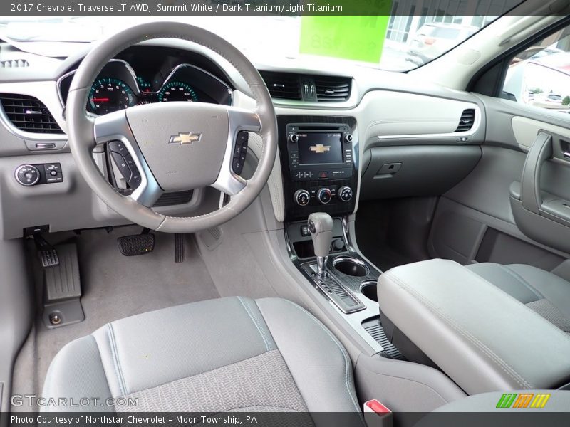 Summit White / Dark Titanium/Light Titanium 2017 Chevrolet Traverse LT AWD