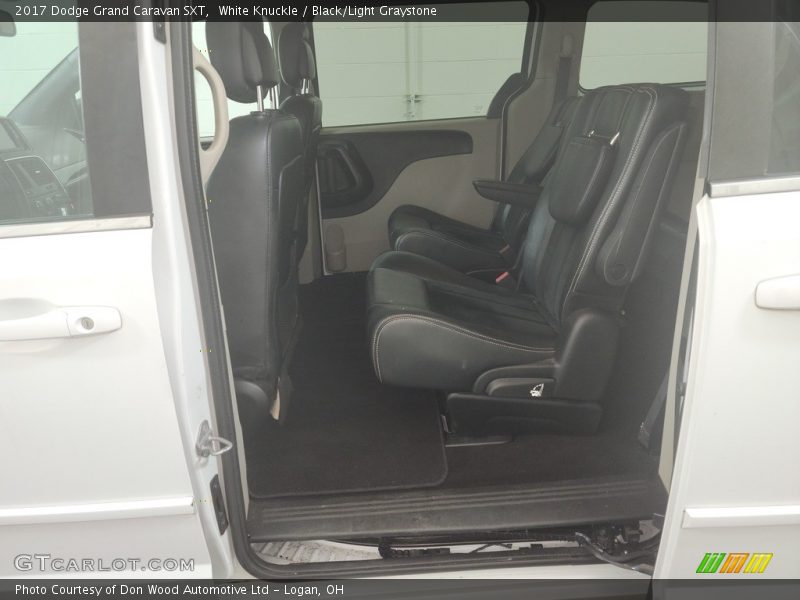 White Knuckle / Black/Light Graystone 2017 Dodge Grand Caravan SXT