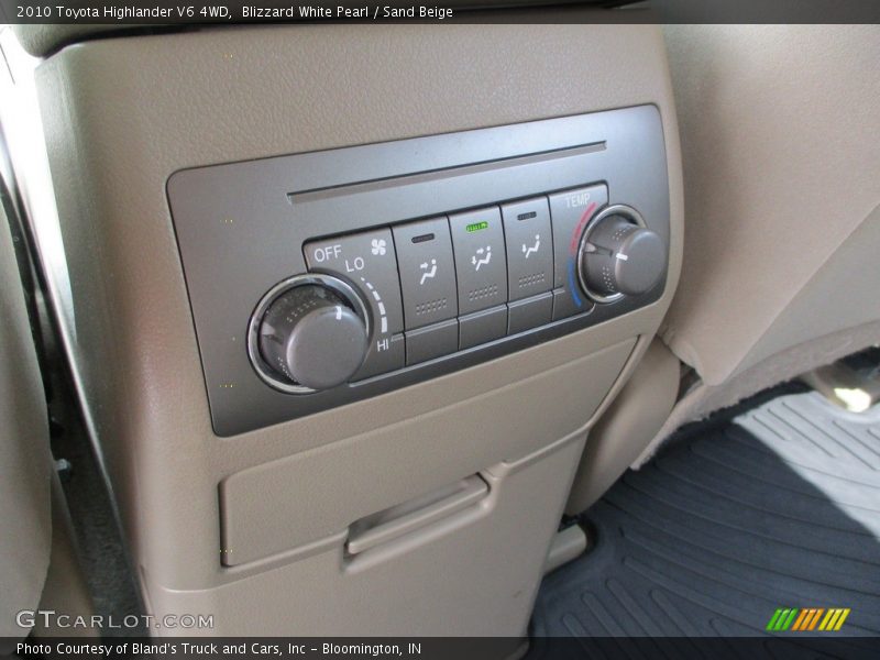 Blizzard White Pearl / Sand Beige 2010 Toyota Highlander V6 4WD