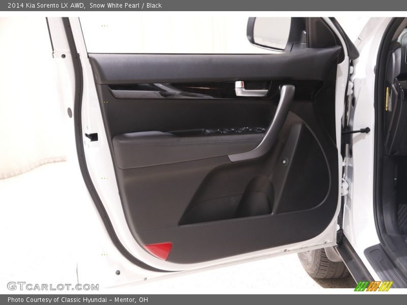 Snow White Pearl / Black 2014 Kia Sorento LX AWD