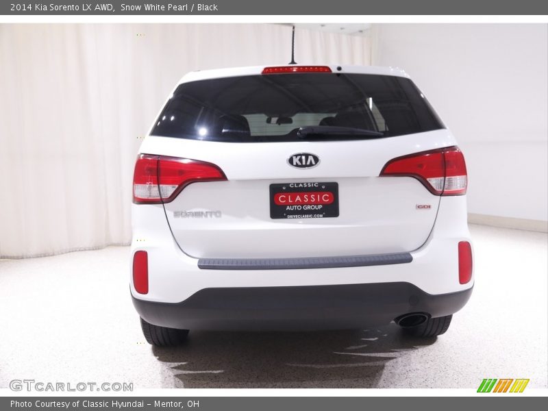 Snow White Pearl / Black 2014 Kia Sorento LX AWD