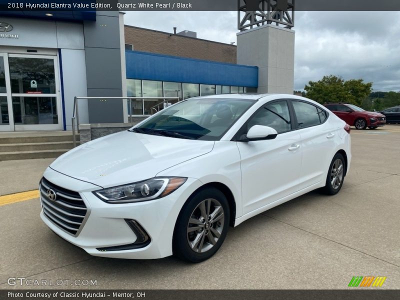 Quartz White Pearl / Black 2018 Hyundai Elantra Value Edition