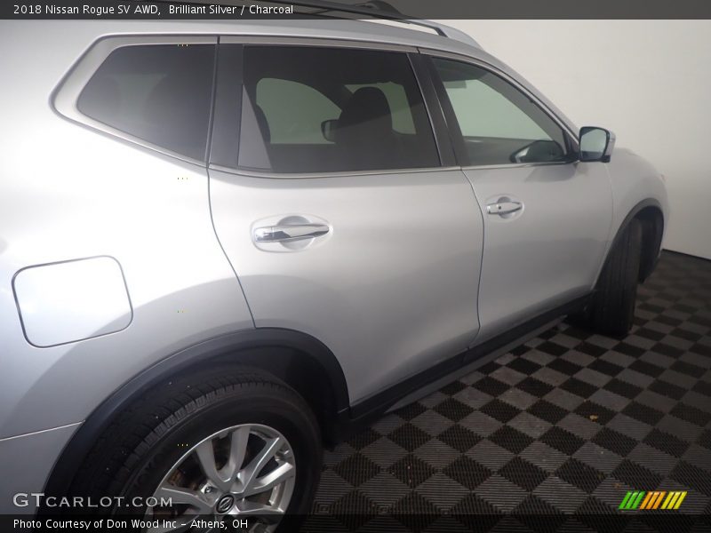 Brilliant Silver / Charcoal 2018 Nissan Rogue SV AWD