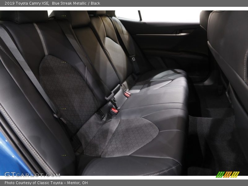 Blue Streak Metallic / Black 2019 Toyota Camry XSE