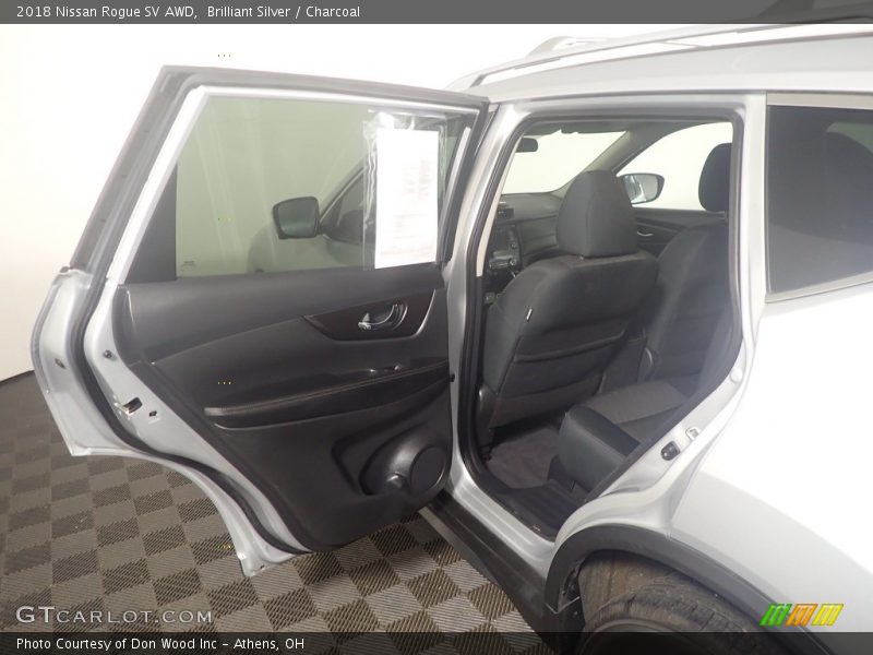 Brilliant Silver / Charcoal 2018 Nissan Rogue SV AWD