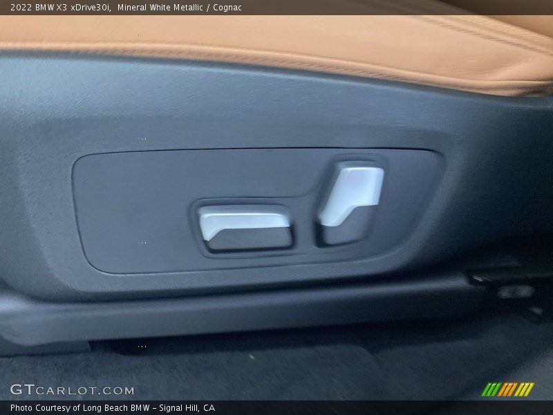 Mineral White Metallic / Cognac 2022 BMW X3 xDrive30i