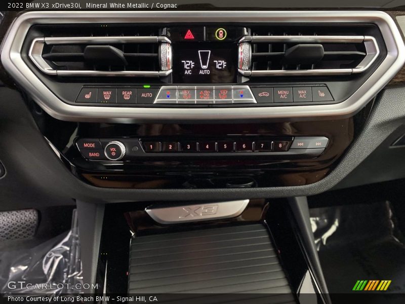 Controls of 2022 X3 xDrive30i