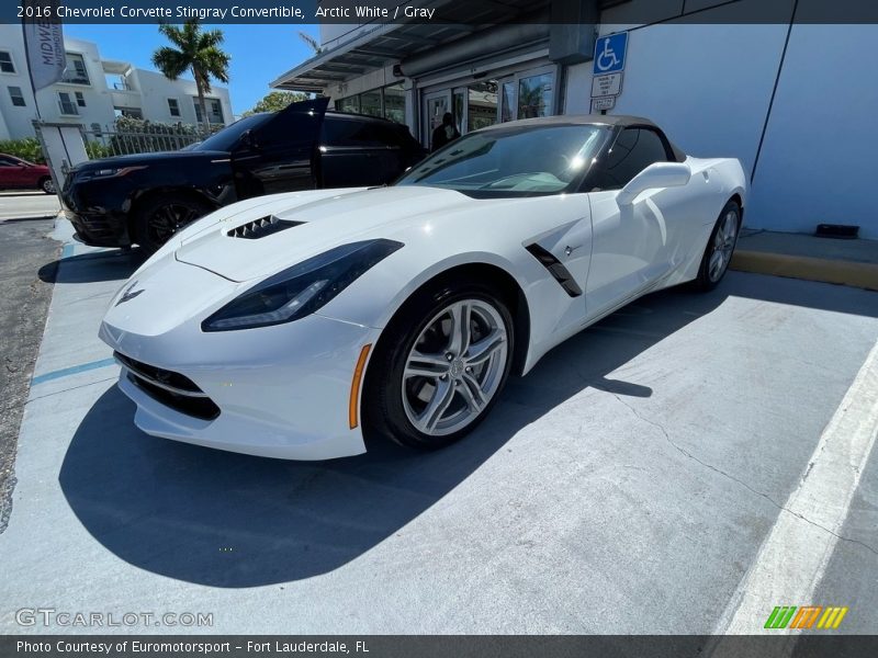 Arctic White / Gray 2016 Chevrolet Corvette Stingray Convertible