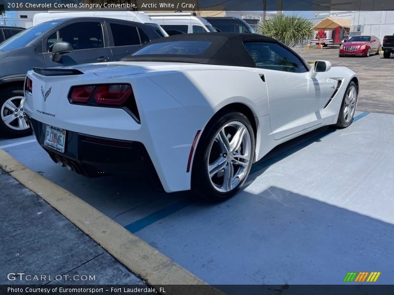 Arctic White / Gray 2016 Chevrolet Corvette Stingray Convertible